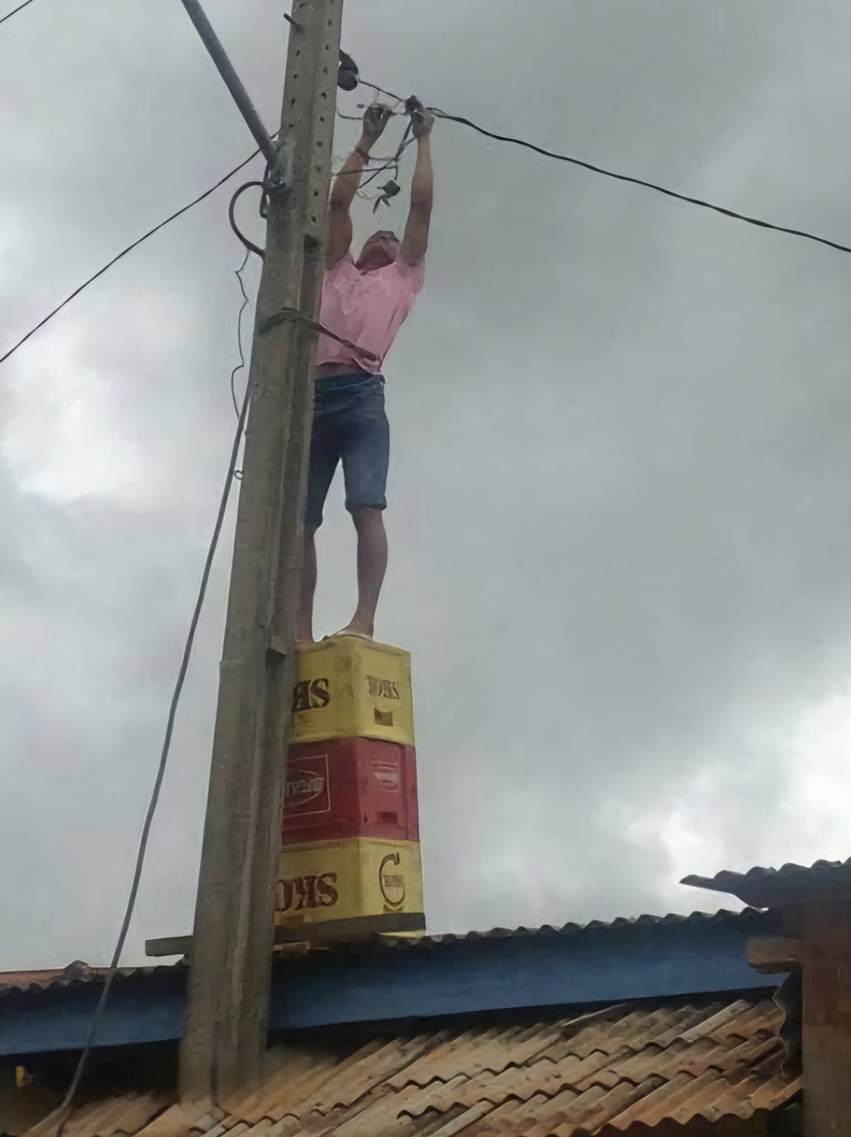 The dumbest guy has to wear the pink shirt to identify themselves